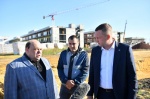Губернатор Роман Бусаргин осмотрел объекты здравоохранения, которые возводятся в Саратове.