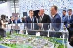 Дмитрий Чернышенко и Игорь Комаров оценили стенд Саратовской области на выставке «Россия»