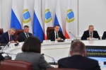 Губернатор Роман Бусаргин провел постоянно действующее совещание с зампредами и министрами Правительства, а также главами районов. 