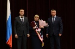 На заседании Думы двум саратовцам передали регалии к званию «Почетный гражданин Саратовской области» 
