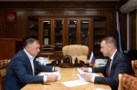 Еще одну встречу по региональному развитию провел уже с губернатором Саратовской области Романом Бусаргиным 