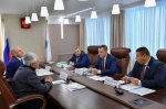 Губернатор Роман Бусаргин встретился с председателем Российского экологического общества Рашидом Исмаиловым (https://t.me/green2018). 