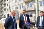 Три дома для переселенцев из аварийного жилья должны быть сданы в поселке Степное до конца года 