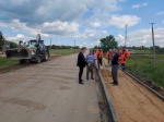 Контроль качества: глава района проверил строительство тротуара