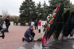 В День Неизвестного солдата глава региона возложил цветы к братской могиле