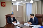 Губернатор Роман Бусаргин провел рабочую встречу с главой Марксовского района Дмитрием Романовым. 