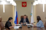 В Саратовской области в рамках приемной кампании в этом году поступило рекордное количество абитуриентов-целевиков в медицинский университет. Об этом рассказал в своем телеграм-канале губернатор Роман Бусаргин.