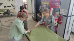Продолжается работа по плетению маскировочных сетей. С каждым узелком мы приближаем победу!